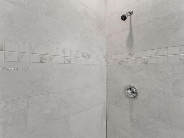 1962 NW 107th St, Miami FL 33167