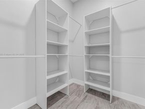 1962 NW 107th St, Miami FL 33167