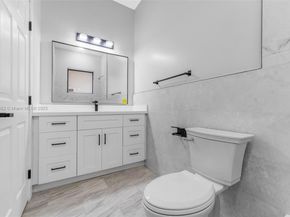 1962 NW 107th St, Miami FL 33167