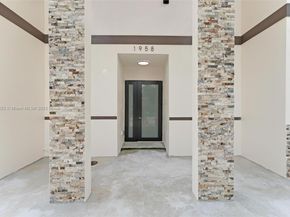 1962 NW 107th St, Miami FL 33167