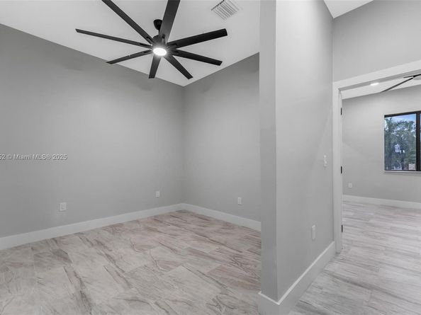 1962 NW 107th St, Miami FL 33167