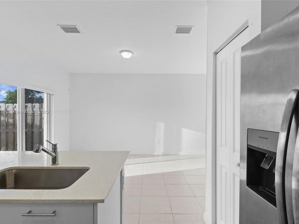 12428 NW 23rd Ct, Miami FL 33167