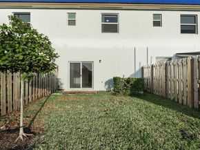 12428 NW 23rd Ct, Miami FL 33167