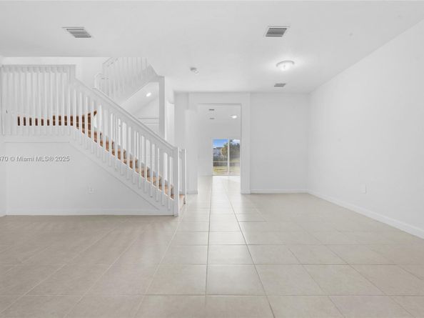 12428 NW 23rd Ct, Miami FL 33167