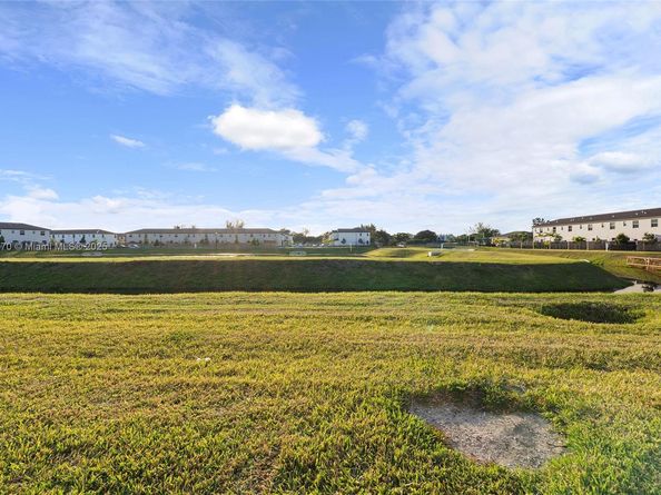 12428 NW 23rd Ct, Miami FL 33167