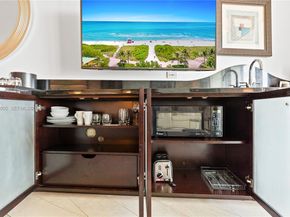 4391 Collins Ave 412, Miami Beach FL 33140