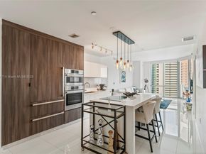 851 NE 1st Ave 3707, Miami FL 33132