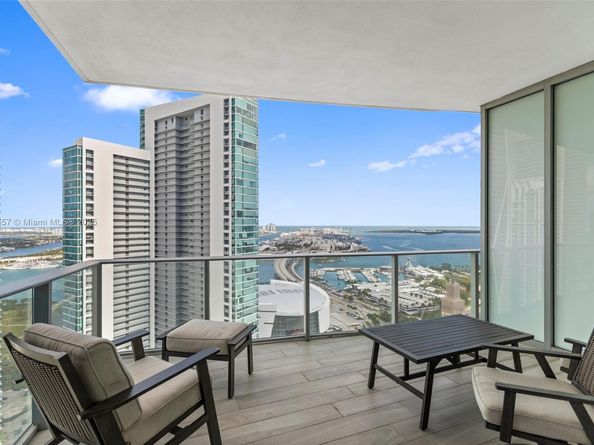 851 NE 1st Ave 3707, Miami FL 33132