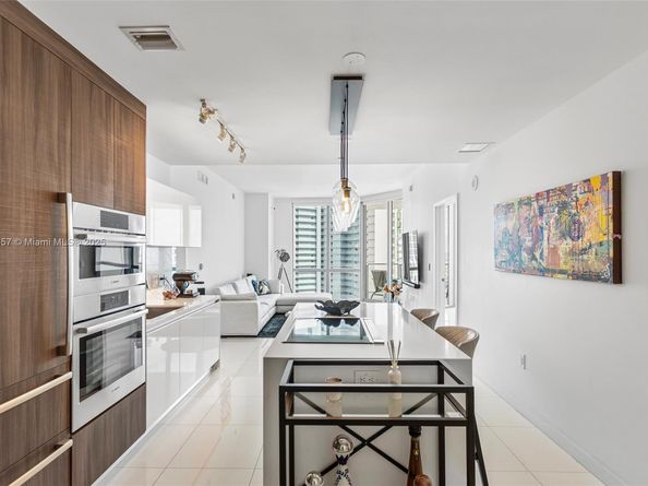 851 NE 1st Ave 3707, Miami FL 33132