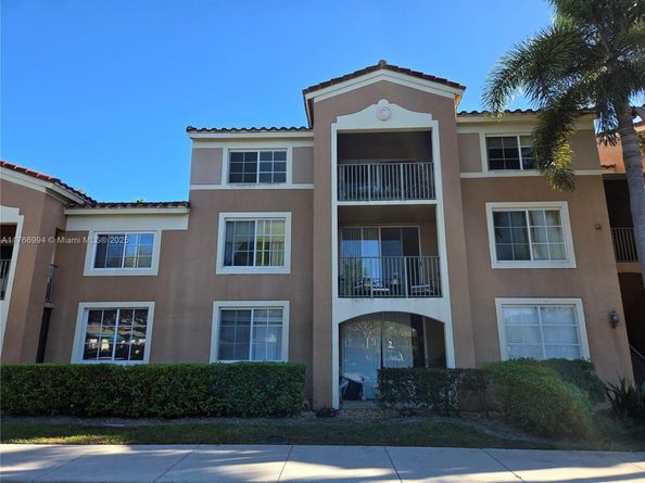 4848 N State Road 7 4303, Coconut Creek FL 33073