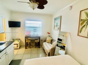 335 Ocean Dr 335, Miami Beach FL 33139