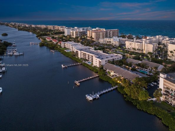 3543 S Ocean Blvd 103, South Palm Beach FL 33480