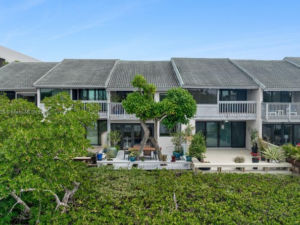 3543 S Ocean Blvd 103, South Palm Beach FL 33480