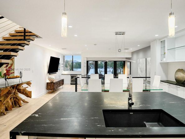 3543 S Ocean Blvd 103, South Palm Beach FL 33480