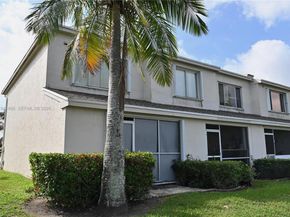 16761 Hemingway Dr, Weston FL 33326