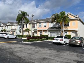 16761 Hemingway Dr, Weston FL 33326