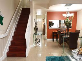 16761 Hemingway Dr, Weston FL 33326