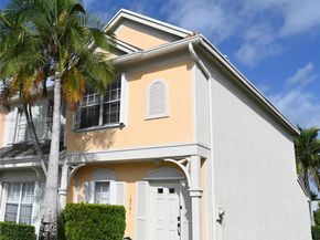 16761 Hemingway Dr, Weston FL 33326