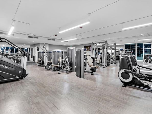 10 Venetian Way 1903, Miami Beach FL 33139