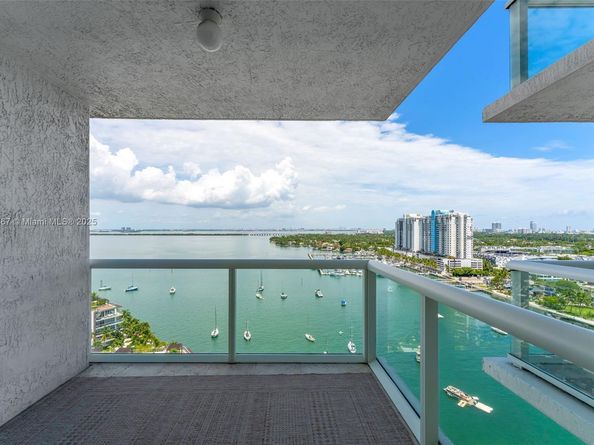 10 Venetian Way 1903, Miami Beach FL 33139