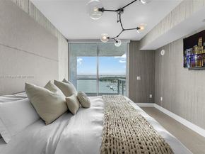 10 Venetian Way 1903, Miami Beach FL 33139
