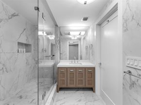 10 Venetian Way 1903, Miami Beach FL 33139