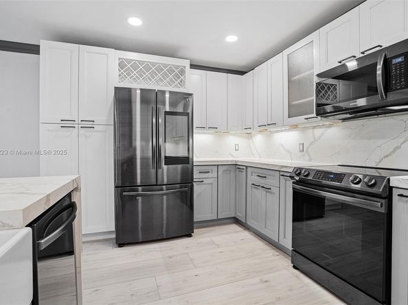 3175 Coral Ridge Dr 3175, Coral Springs FL 33065