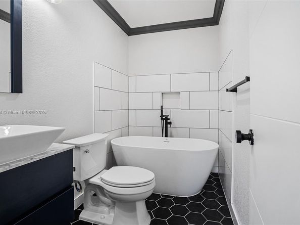 3175 Coral Ridge Dr 3175, Coral Springs FL 33065