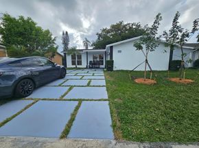 11450 NW 32nd Pl, Sunrise FL 33323