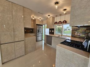 11450 NW 32nd Pl, Sunrise FL 33323