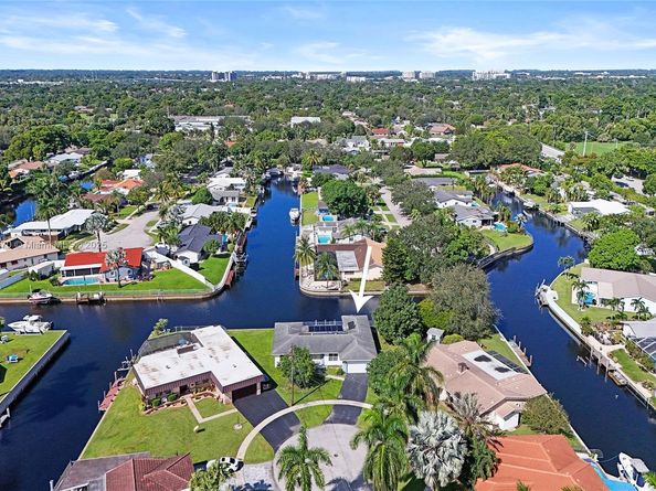 6091 SW 14th St, Plantation FL 33317