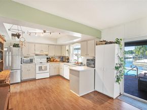 6091 SW 14th St, Plantation FL 33317