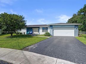 6091 SW 14th St, Plantation FL 33317