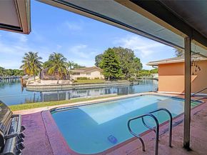 6091 SW 14th St, Plantation FL 33317