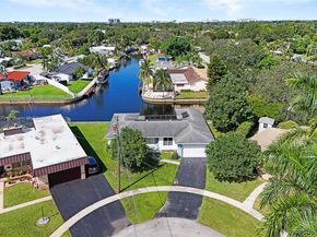 6091 SW 14th St, Plantation FL 33317