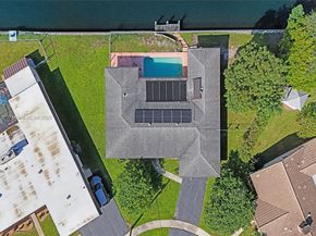 6091 SW 14th St, Plantation FL 33317