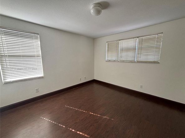 3946 W Whitewater Ave, Weston FL 33332