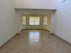 3946 W Whitewater Ave, Weston FL 33332