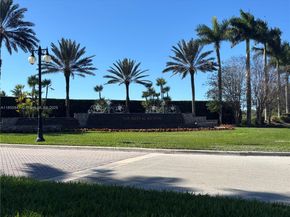3946 W Whitewater Ave, Weston FL 33332