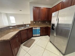 3946 W Whitewater Ave, Weston FL 33332