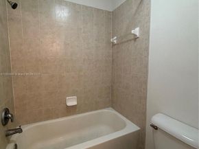 3946 W Whitewater Ave, Weston FL 33332