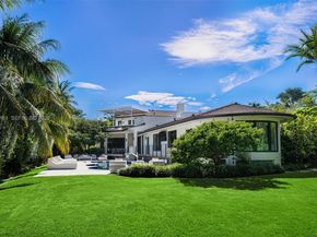 2801 Flamingo Dr, Miami Beach FL 33140