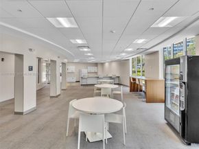 2500 Parkview Dr 1108, Hallandale Beach FL 33009