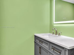 2500 Parkview Dr 1108, Hallandale Beach FL 33009