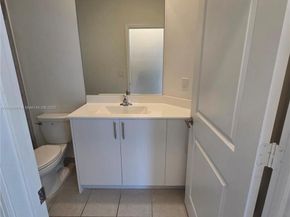 11920 NW 47th Mnr, Coral Springs FL 33076