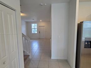 11920 NW 47th Mnr, Coral Springs FL 33076