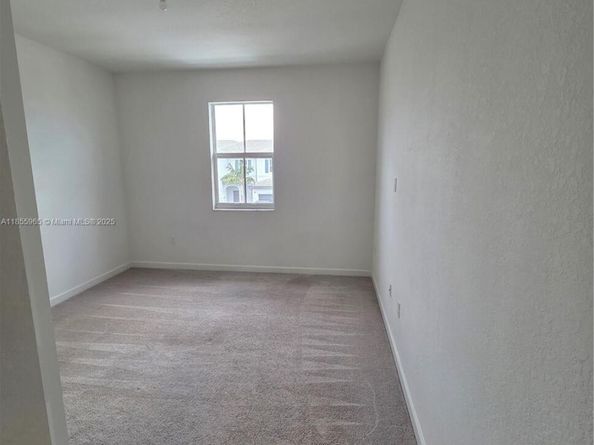11920 NW 47th Mnr, Coral Springs FL 33076