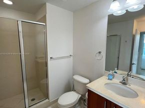 79 SW 12th St 1603S, Miami FL 33130