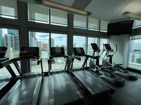 79 SW 12th St 1603S, Miami FL 33130