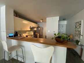 1401 Bay Rd 405, Miami Beach FL 33139